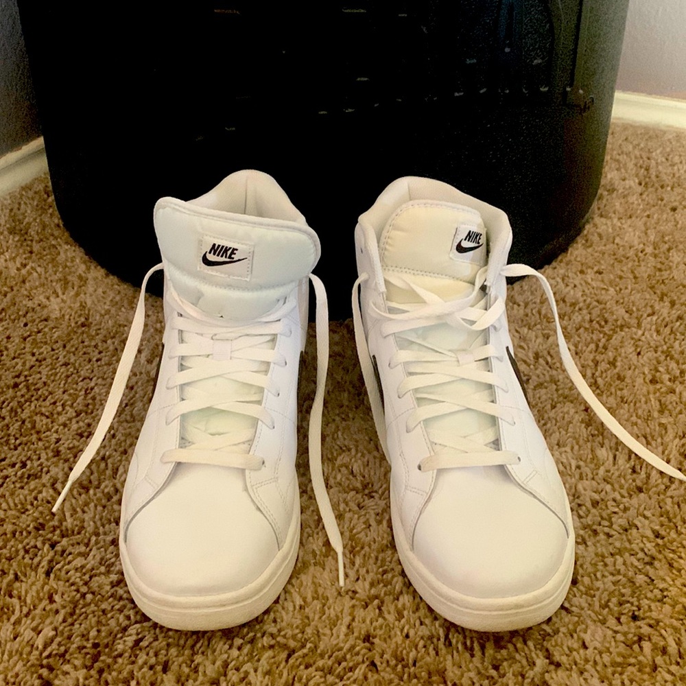 Nike men’s court royale 2 mid shoes